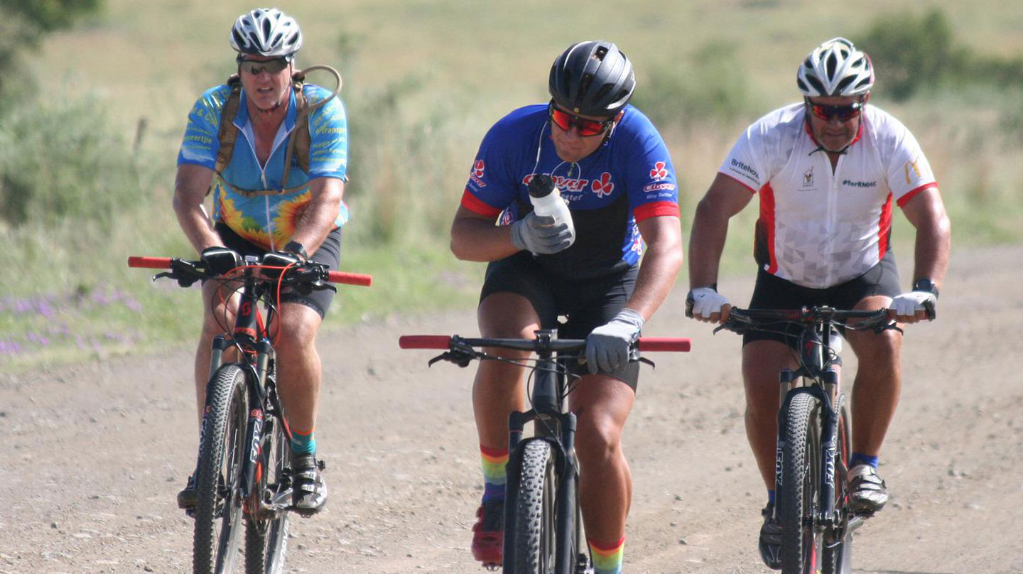Beweg dich! Länger leben durch Wochenendsport Länger lebend durch Wochenendsport